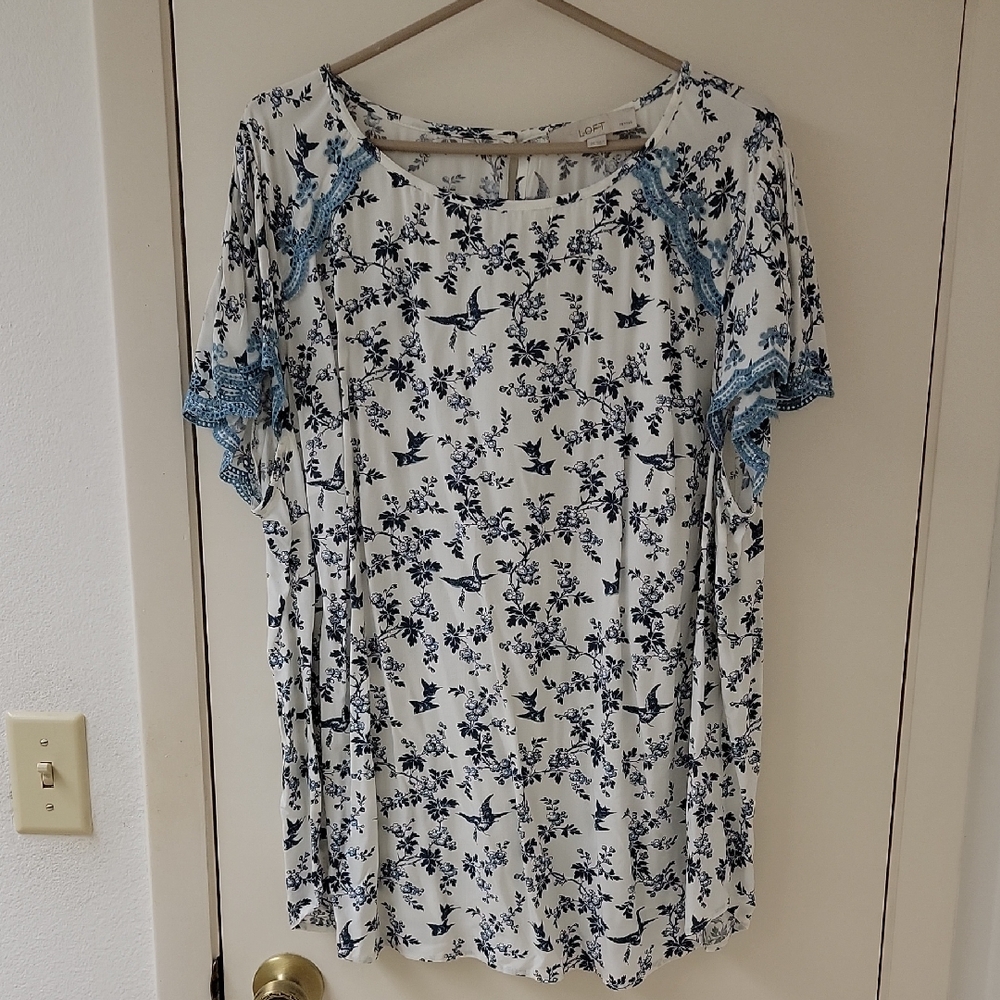 Loft Floral Bird Blue and White Women's Top Euc!